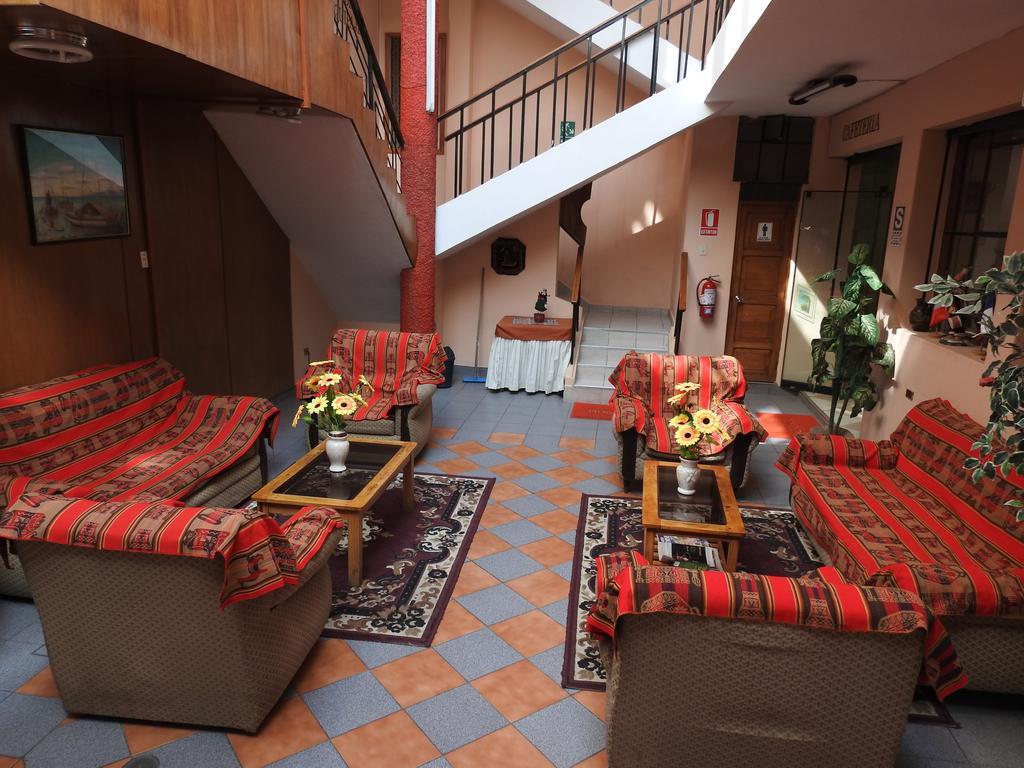 Gran Puno Inn Exteriör bild